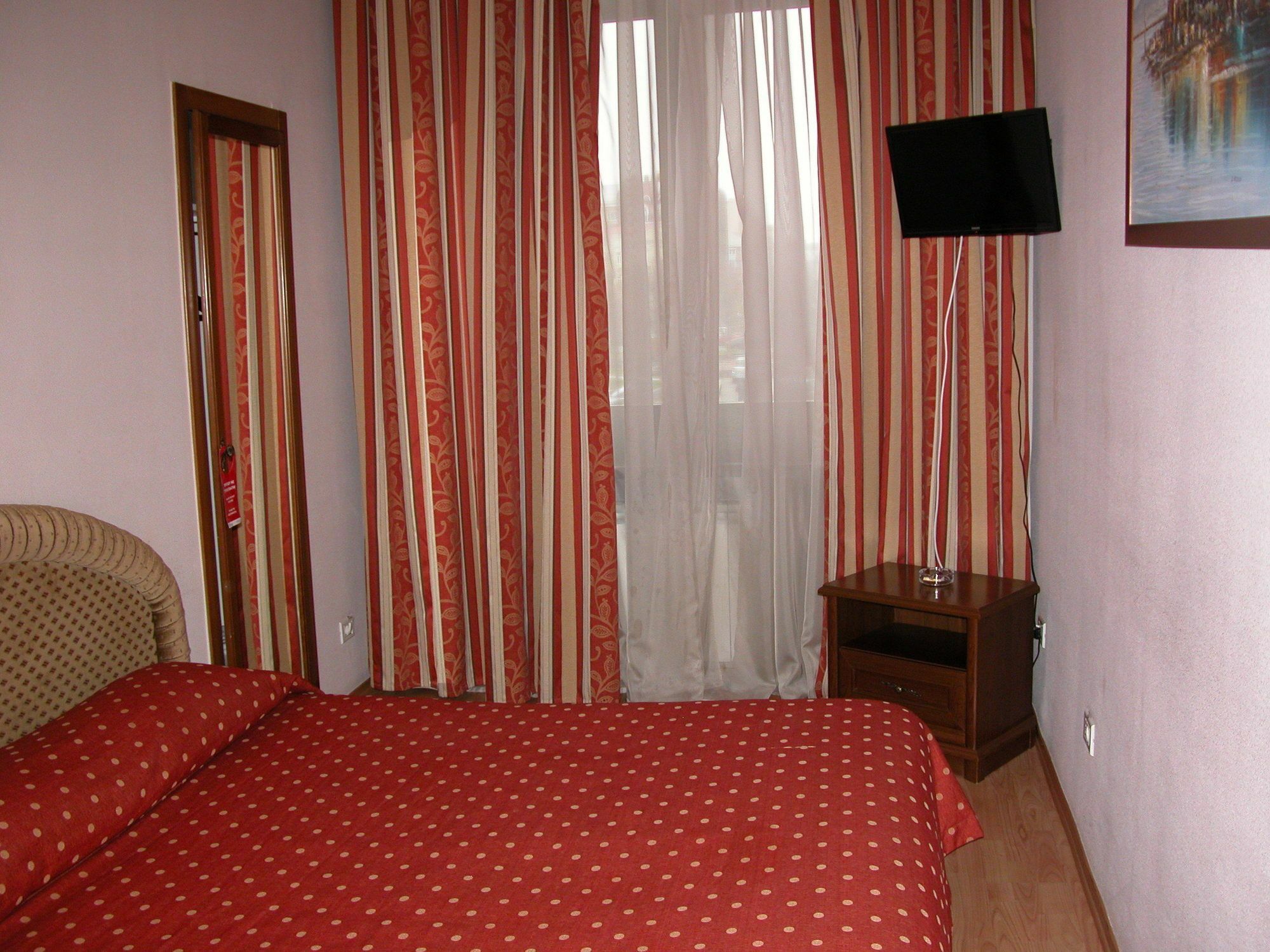 Domus Hotel-1 Kyiv Exterior photo